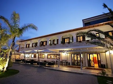 Hotel Tesoretto 4*