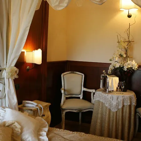 Hotel Tesoretto 4*