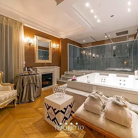 Tesoretto Hotel